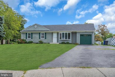 811 Apple Ct, Toms River, NJ 08753 - photo 5