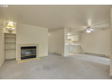86 SW Kingsgate unit F101, Lakeoswego, OR 97035 - photo 6