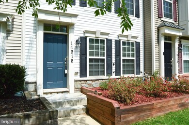 11916 Weybridge Ln, Germantown, MD 20876 - photo 2
