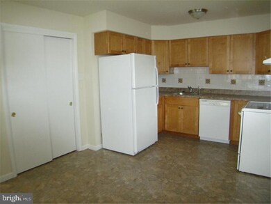 12 4th St, Chester, PA 19015 - photo 5