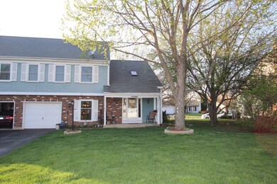 11726 Pine Way unit B, Huntley, IL 60142 - photo 2