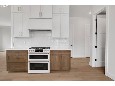 3823 Carman Dr, Lake Oswego, OR 97035 - photo 7