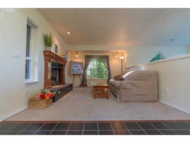 2639 Gloria Dr, West Linn, OR 97068 - photo 5