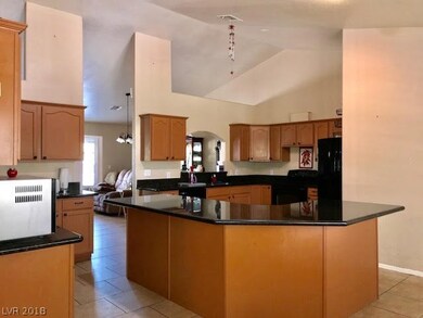 Spacious kitchen, large island with granite counte