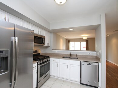 1820 Grove Ave unit 16B182, Schaumburg, IL 60193 - photo 4