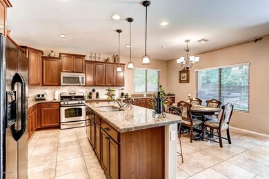 2943 E Ironside Lane Gilbert-large-012-2