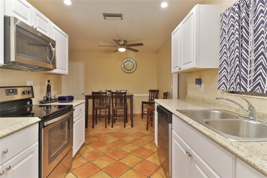 Kitchen/Dining