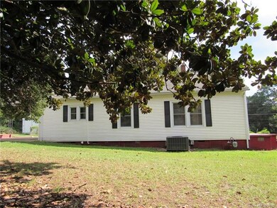 1317 Old Still St, Lancaster, SC 29720 - photo 3