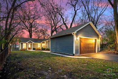 948 Woodland Ave, Batavia, IL 60510 - photo 2