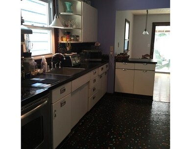 842 Ryan Rd, Florence, MA 01062 - photo 7