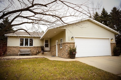 222 Lakeview Dr, Spicer, MN 56288 - photo 2