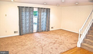 22 Tynemouth Ct, Trenton, NJ 08691 - photo 5