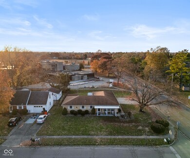 2132 Timbercrest Dr, Columbus, IN 47203 - photo 4