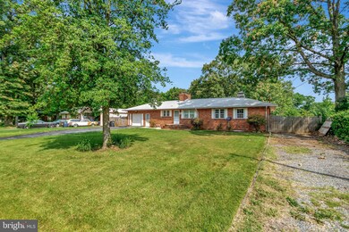 9338 Dubarry Ave, Lanham, MD 20706 - photo 4