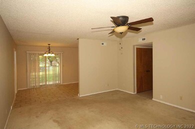 118 W 9th Place S, Claremore, OK 74017 - photo 4