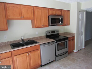 14012A Grumble Jones Ct unit A, Centreville, VA 20121 - photo 7