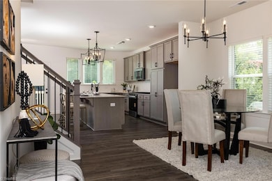 1541 S Broad St unit 1016, Winston-Salem, NC 27127 - photo 4