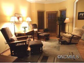 Breakfast Nook/Sitting Area
