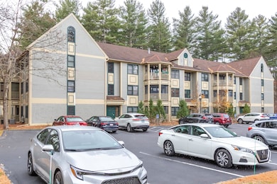 9 Bartemus Trail unit U303, Nashua, NH 03063 - photo 6