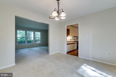 4523 Pickett Rd, Fairfax, VA 22032 - photo 6