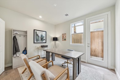 3085 Hicks St, Houston, TX 77007 - photo 6