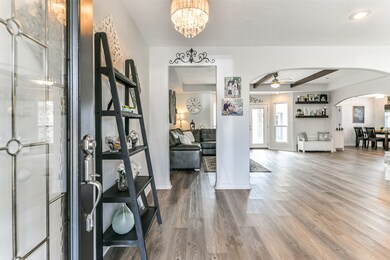 313 W Castle Harbour Dr, Friendswood, TX 77546 - photo 6