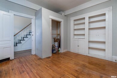 2020 W 5th St, Davenport, IA 52802 - photo 5