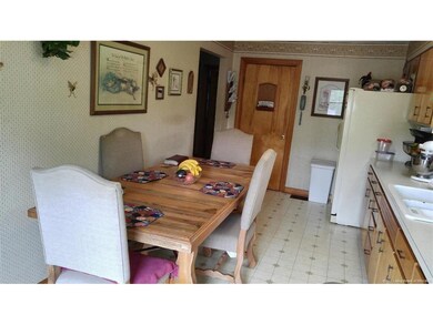 5032 Edwardsville Galena Rd, Floyds Knobs, IN 47119 - photo 4