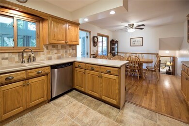 3112 Loveland Ave, Erie, PA 16506 - photo 4