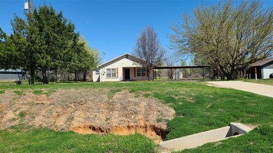 309 Center Point Rd, Weatherford, TX 76087 - photo 2