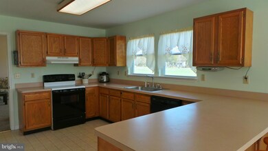 40566 Bishop Rd, Mechanicsville, MD 20659 - photo 4