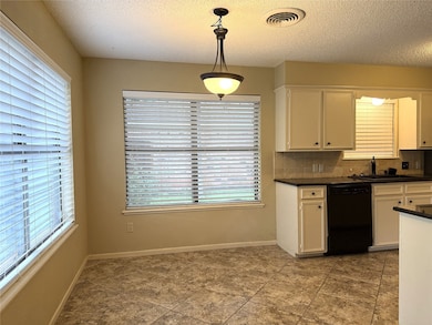 3225 Westchester Dr, Abilene, TX 79606 - photo 5