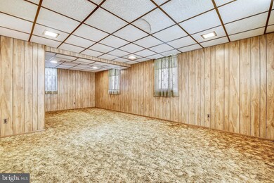 8904 Mark Place, Laurel, MD 20708 - photo 7