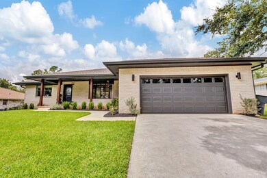 119 Edgewood Dr, Fredericksburg, TX 78624 - photo 3