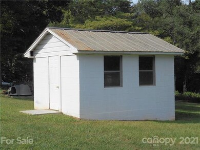 4118 Wilkesboro Hwy unit 7, Statesville, NC 28625 - photo 4