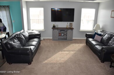 543 Gentry Crossings Blvd, Mount Washington, KY 40047 - photo 6