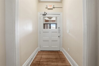 813 N Sheridan Ave unit 3, Pittsburgh, PA 15206 - photo 4