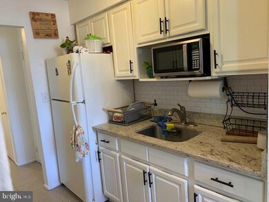 39 15 Garden View Terrace, Hightstown, NJ 08520 - photo 7