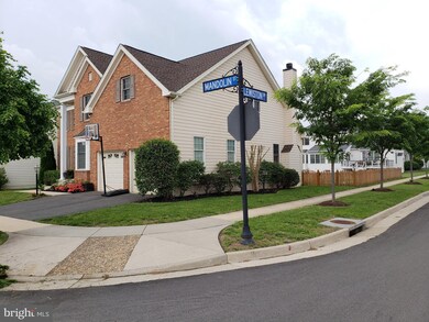 42517 Mandolin St, Chantilly, VA 20152 - photo 2