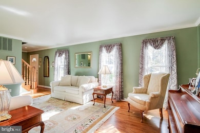 10054 Marshall Pond Rd, Burke, VA 22015 - photo 4