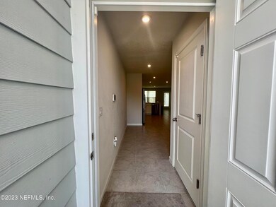 5953 Creekside Crossing Dr, Jacksonville, FL 32210 - photo 3