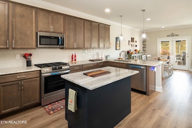 JBP_Fortenberry121_2400px-7