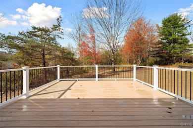 103 Stonebrooke Dr, Marcy, NY 13413 - photo 4