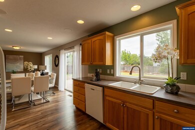 2005 Lynx Ave SW, Albany, OR 97321 - photo 5