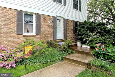 17701 Lochness Cir, Olney, MD 20832 - photo 2