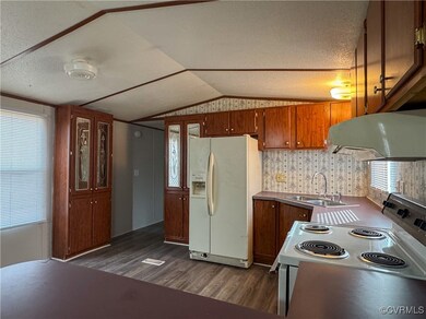 5015 Middle Rd unit 1, Prince George, VA 23875 - photo 6