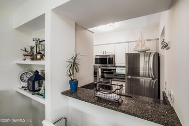 222 14TH AVE N #203 KITCHEN