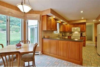 88 Sears Rd, Southborough, MA 01772 - photo 4