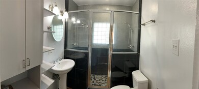 510 Archer St, Houston, TX 77009 - photo 7