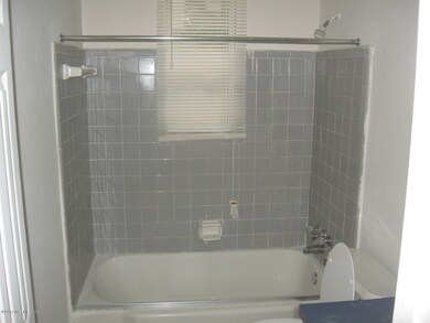 3739 Macgregor Dr, Jacksonville, FL 32210 - photo 4